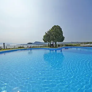 Centro Residenziale Benaco - Gardagate Apartment